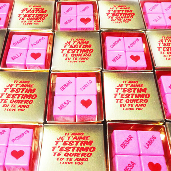 BOX I LOVE YOU LANGUAGES 4 DICE PINK