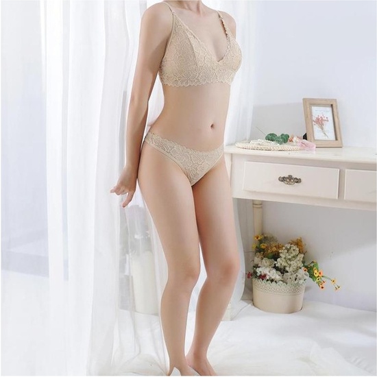 BRA AND PANTIES SET WITH FLORAL DESIGN AND TRANSPARENCIES OFFICE FLESH